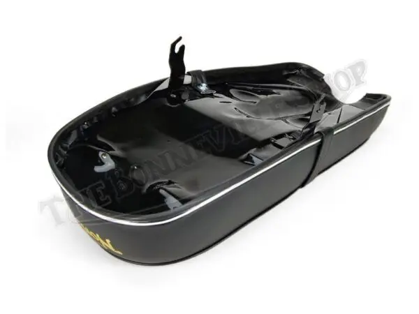 06 1766 02 NORTON RIBBED TOP SEAT GOLD LOGO