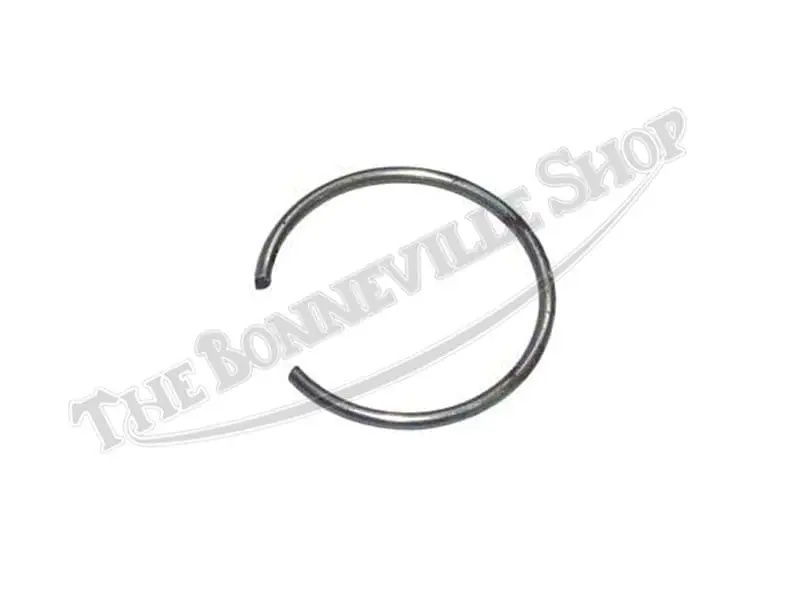 Triumph 750 Piston Wristpin Circlip 71-3700