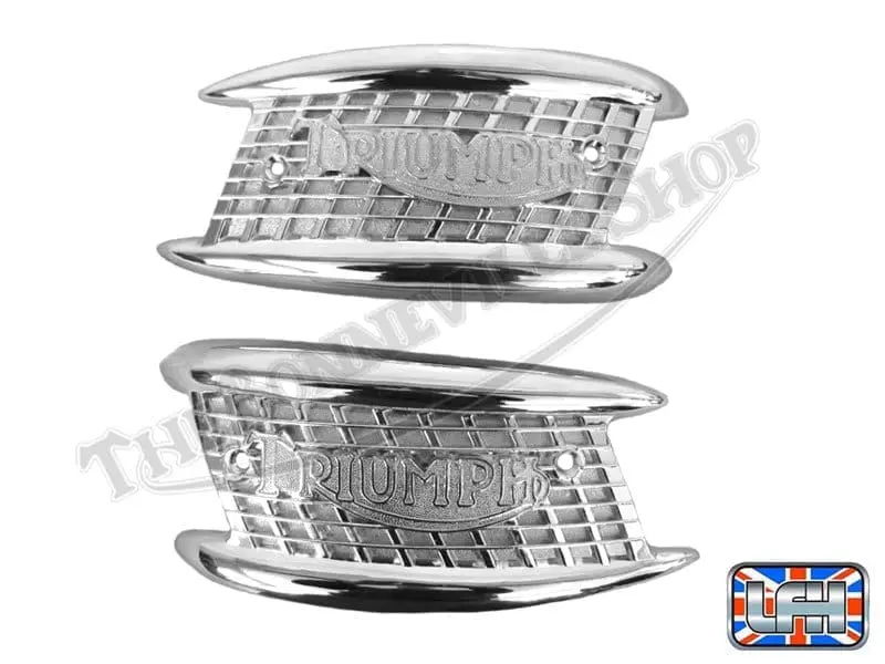 82 4127 82 4128 01 TRIUMPH TROPHY BONNEVILLE GARDEN GATE TANK BADGE EMBLEM SET 1