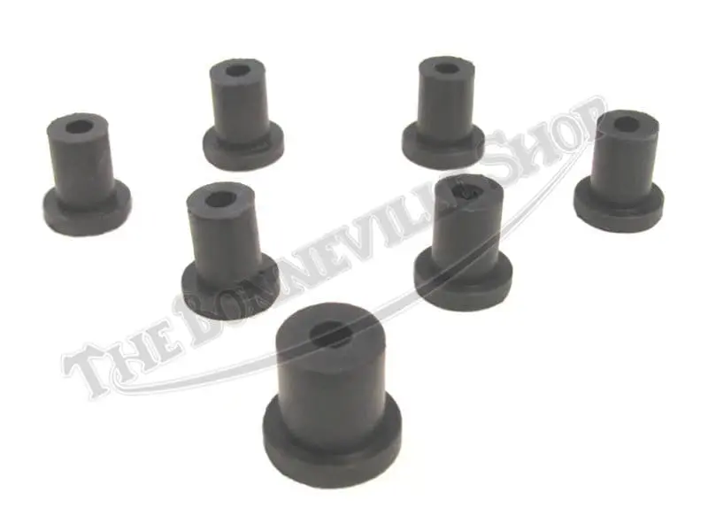 82 6673 82 6039 01 7 PIECE OIL TANK BATTERY BOX RUBBER MOUNT KIT