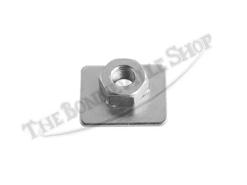 TRIUMPH OIL IN FRAME T T TR TR HEAD STEADY CAPTIVE NUT