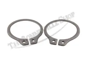 TRIUMPH BSA ONWARDS FORK SHUTTLE VALVE CIRCLIP PAIR