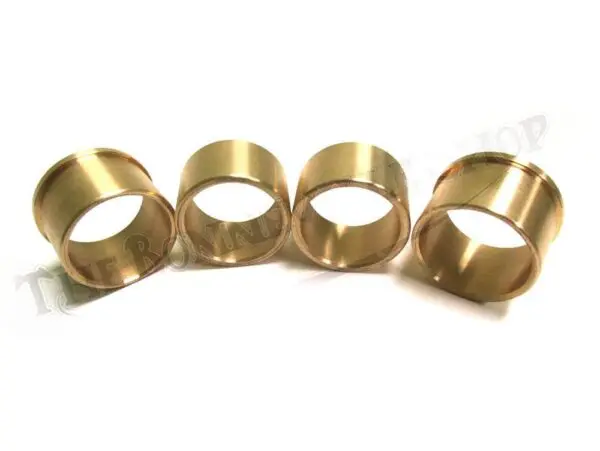 A TRIUMPH PREMIUM QUALITY FORK BUSH SET