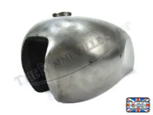 83 4772 02 T140 TR7 TANK
