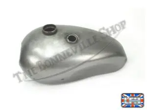 83 4772 05 T140 TR7 TANK