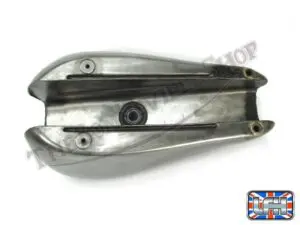 83 4772 06 T140 TR7 TANK