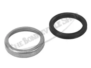 57 2238 57 2239 03 TRIUMPH KICKSTARTER OIL SEAL AND HOUSING