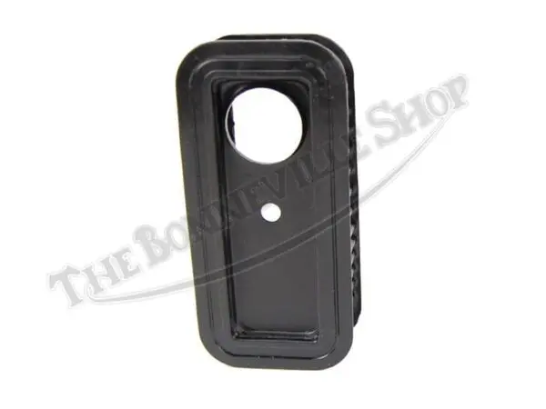 TRIUMPH AIR CLEANER ROUND HOLE