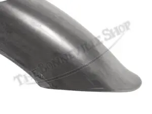 82 6965 02 TRIUMPH REAR FENDER LIPPED MASTER