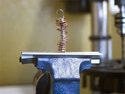 trick to install a mainstand