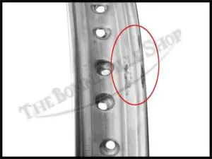 37 1230 A 07 TRIUMPH BSA NORTON EXCEL SHOULDERED VALANCED ALLOY WHEEL RIM WM2 X 19 40 SPOKE