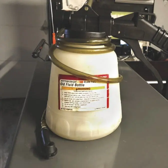 vacuum-operated brake bleeder